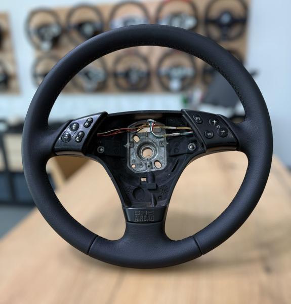 BMW E36 Lenkrad neu beziehen, BMW E46 Lenkrad Leder, E46 Alcantara Lenkrad, M-Technik Lenkrad beziehen, BMW Lenkrad neu Hannover, Lederlenkrad Reparatur, 3er BMW Lenkrad Aufbereitung